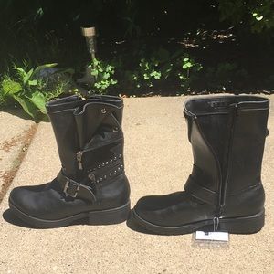 Women’s boots